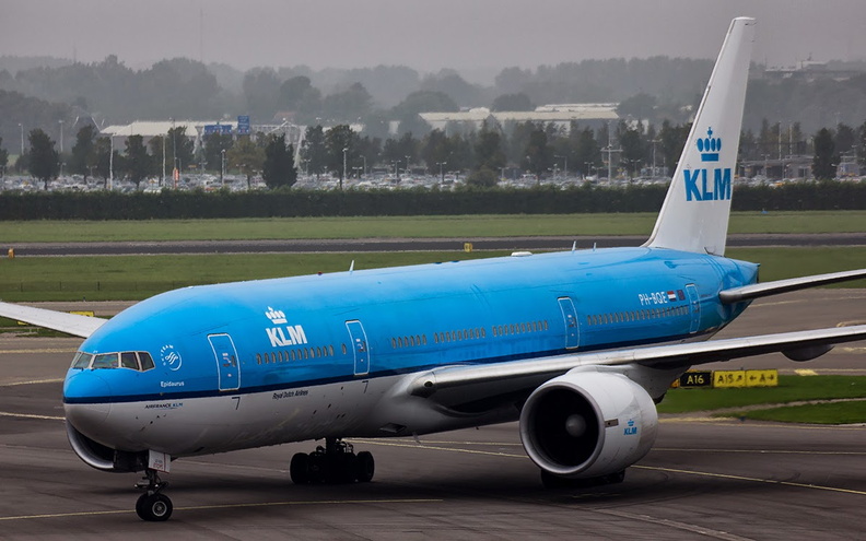 KLM, Boeing 777-200ER, PH-BQE, AMS, 2013-09-22-.jpg