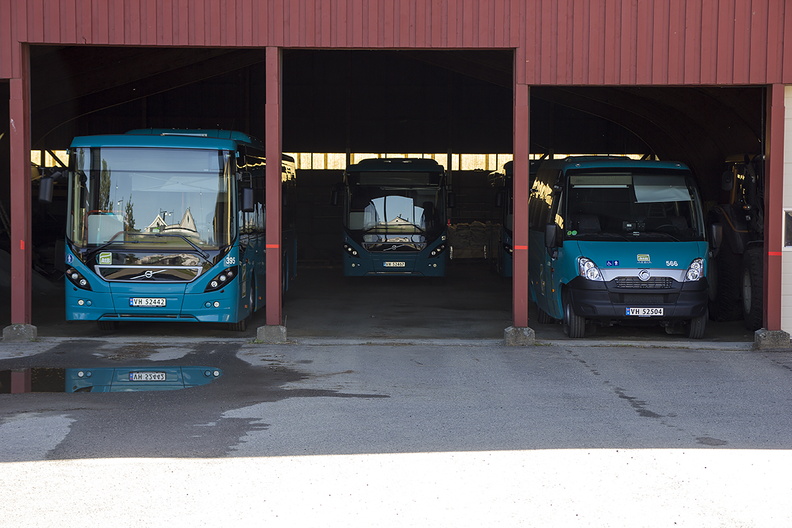 Nettbuss, Garasjen Selbu, 2013-08-23.jpg