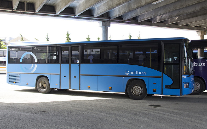 Nettbuss Midt-Norge #203, Trondheim Sentralstas.jpg