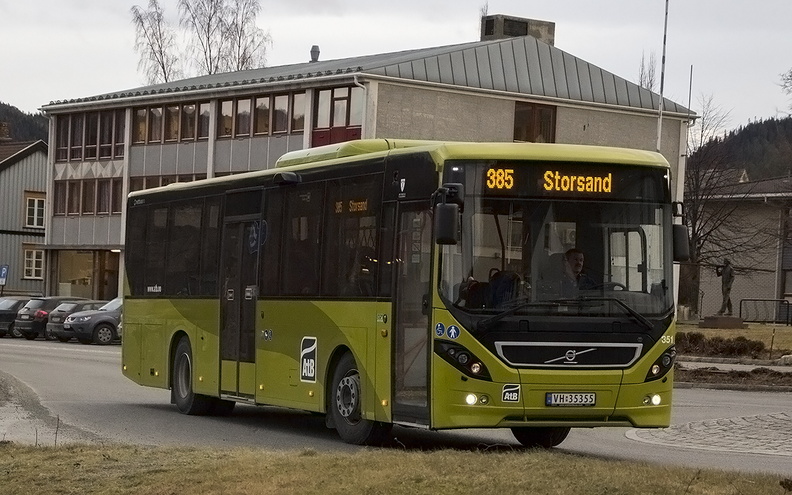 Nettbuss Midt-Norge #351, Hommelvik, 2014-01-30.jpg