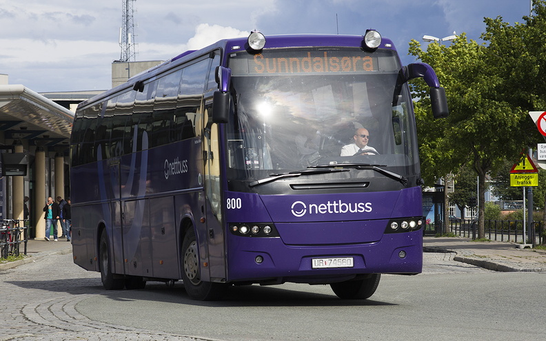 Nettbuss Midt-Norge #800, Trondheim Sentralstas.jpg