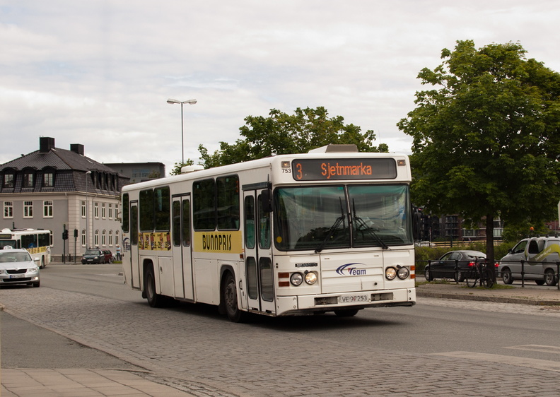 Nettbuss Trondheim #753, Trondheim Sentralstasj.jpg