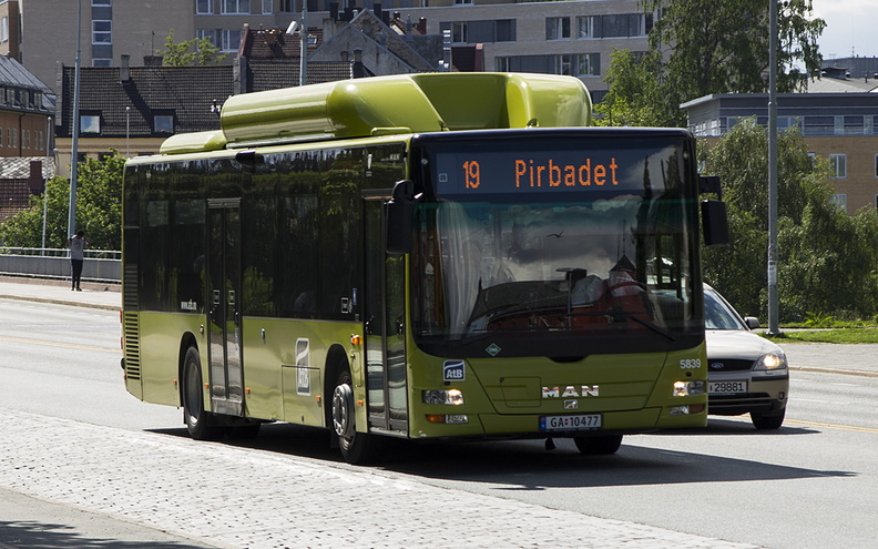 Tide #5839, Prinsens gate, Trondheim, 2013-06-0.jpg