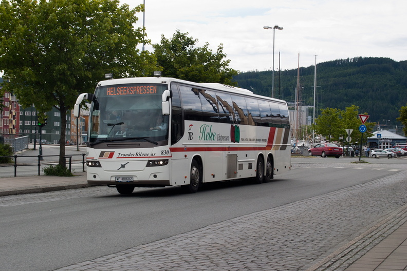 Trønderbilene #830, Trondheim Sentralstasjon, 1.jpg