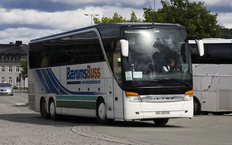 Bærumsbuss KH28754, Trondheim Sentralstasjon, 2.jpg