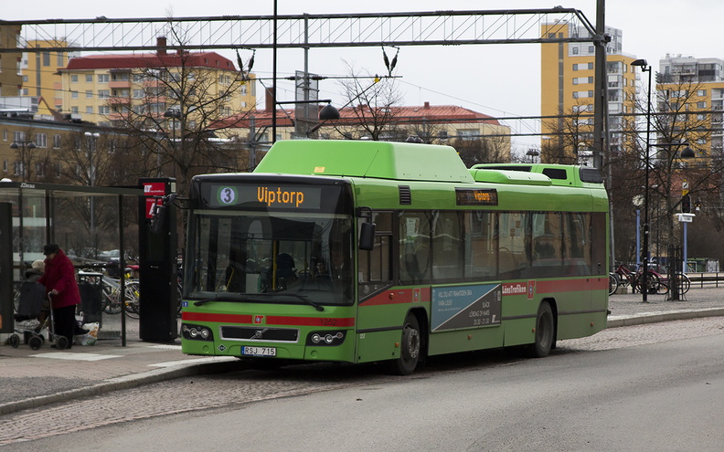Veolia #1252, Resecentrum, Eskilstuna, 2014-03-.jpg