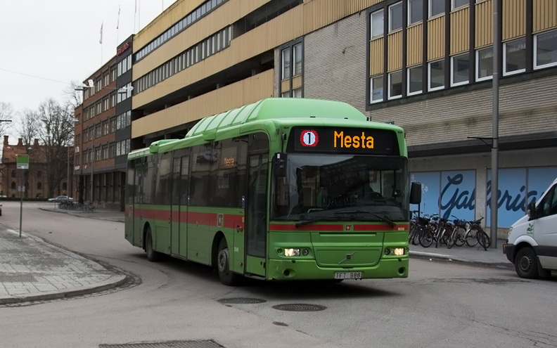 Veolia #3549, Fristadstorget, Eskilstuna, 2014-.jpg