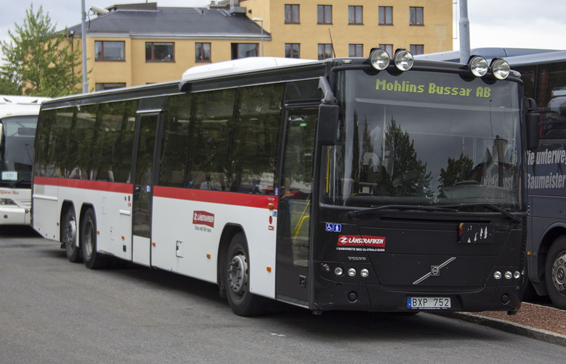 Mohlins_Bussar_BXP752_Busstorget_Östersund_1207.jpg