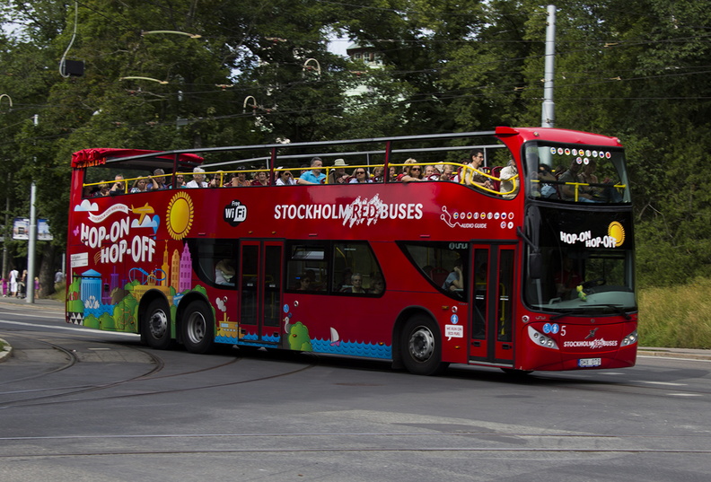 Stockholm_Red_Buses_OHX079_Djurgårdsvägen_Stock.jpg