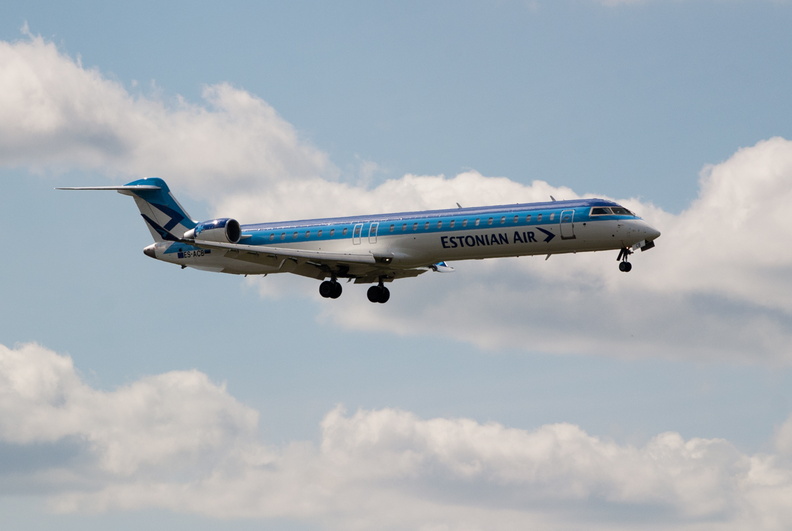 estonian-air-canadair-regional-jet-900-es-acb-stockholmarlanda_6002270175_o.jpg