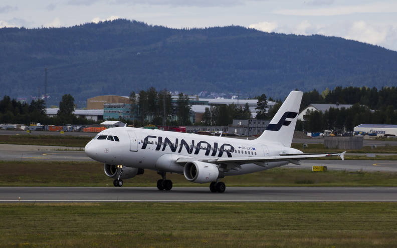 finnair---airbus-a319-100---oh-lvc---osl-engm---2015-08-01_20098914579_o.jpg