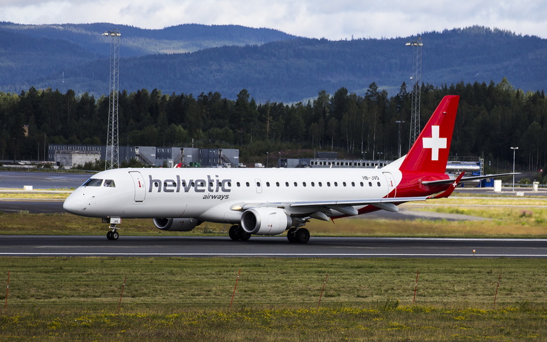 helvetic-airways---embraer-190---hb-jvq---osl-engm---2015-08-02_20894005275_o.jpg