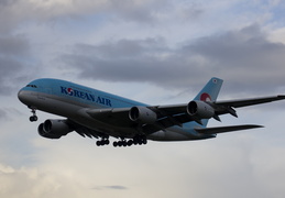 korean-air---airbus-a380-800---hl7621---lhr-egll---2016-04-07 25772308674 o