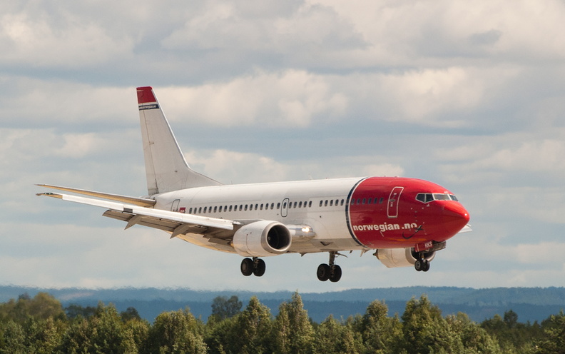 norwegian-boeing-737-300-ln-kks-oslo_4836141122_o.jpg