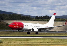 norwegian---boeing-737-800---ln-nha---osl-engm---2015-08-02 20443625324 o