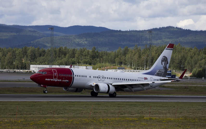 norwegian---boeing-737-800---ln-nie---osl-engm---2015-08-02_19675345983_o.jpg