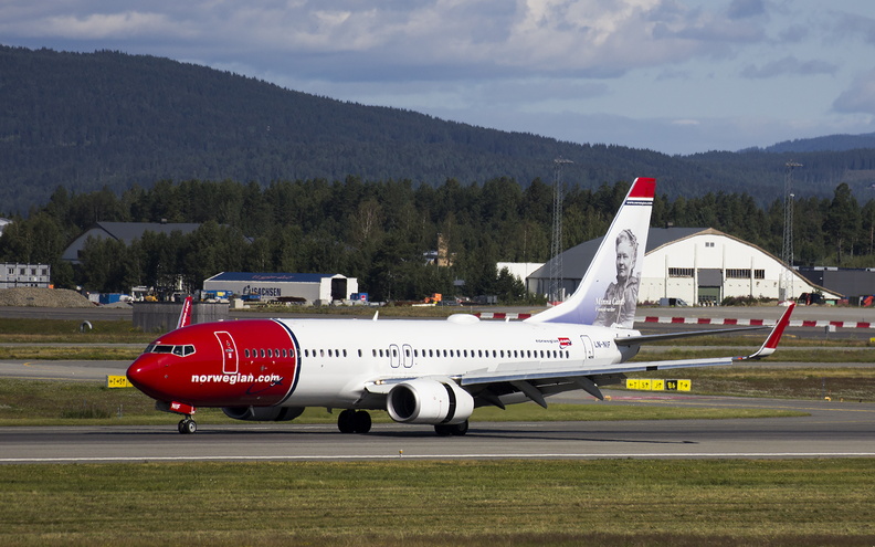 norwegian---boeing-737-800---ln-nif---osl-engm---2015-08-01_21074022101_o.jpg