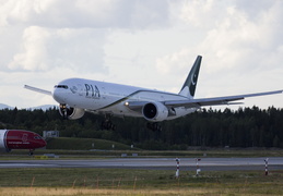 pakistan-international-airlines---boeing-777-300er---ap-bhv---osl-engm---2015-08-01 20151418898 o
