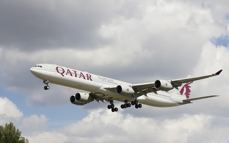 qatar-airways---airbus-a340-600---a7-aga---lhr-egll---2014-08-09_14787208029_o.jpg