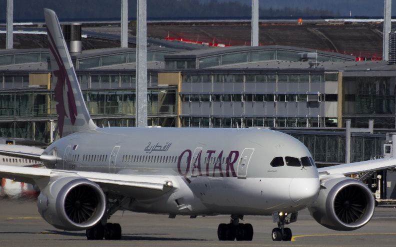 qatar-airways---boeing-787-8---a7-bcp---osl-engm---2015-08-01---2_19664566363_o.jpg