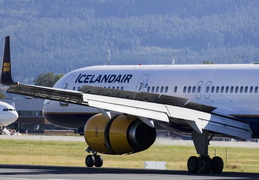 icelandair---boeing-757-200---tf-fiy---trd-enva---2015-08-22 20697368168 o