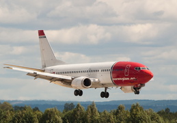norwegian-boeing-737-300-ln-kks-oslo 4836141122 o