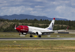 norwegian---boeing-737-800---ei-fhh---osl-engm---2015-08-02 20339441745 o