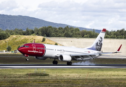 norwegian---boeing-737-800---ln-dyp---osl-engm---2015-08-02 21039828926 o