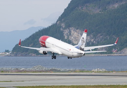 norwegian-boeing-737-800-ln-nop 4905956622 o