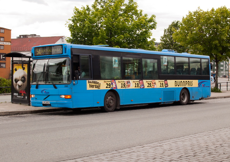 Nettbuss Trondheim #282, Trondheim Sentralstasj.jpg