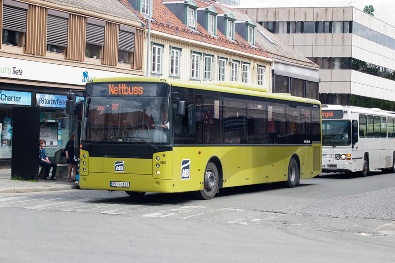Nettbuss Trondheim #405, Dronningens gate, Tron.jpg