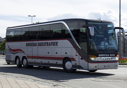 Brustad Buss, KH36181, Trondheim Sentralstasjon
