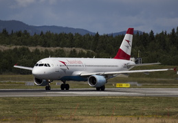 austrian-airlines---a320-200---oe-lbo---osl-engm---2015-08-02 20108201938 o